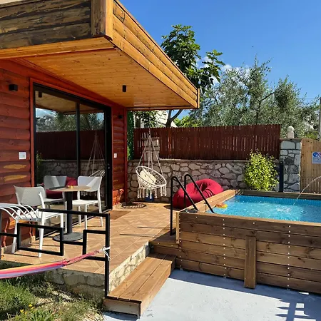 The Pool Pushi Park Tatil Evi