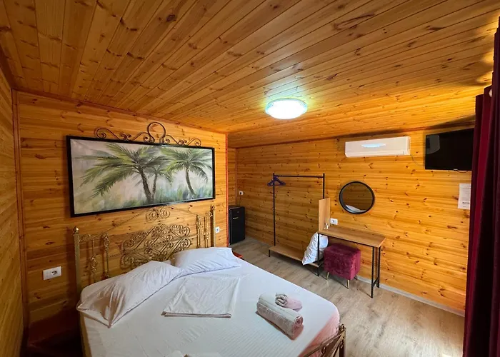 度假居 The Pool Pushi Park