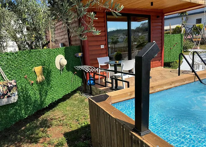 The Pool Pushi Park 度假居 *