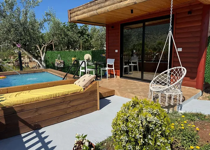 The Pool Pushi Park 度假居 *